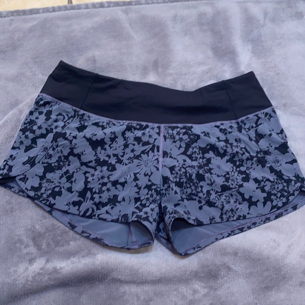 EUC Lululemon Run Times Short